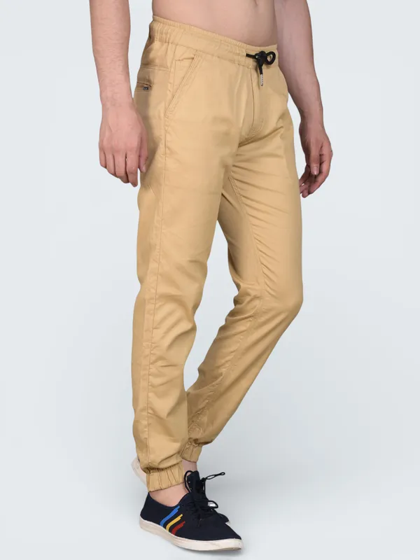 Camel_Cotton_Blend_Relaxed_Fit_Casual_Jogger_For_Men