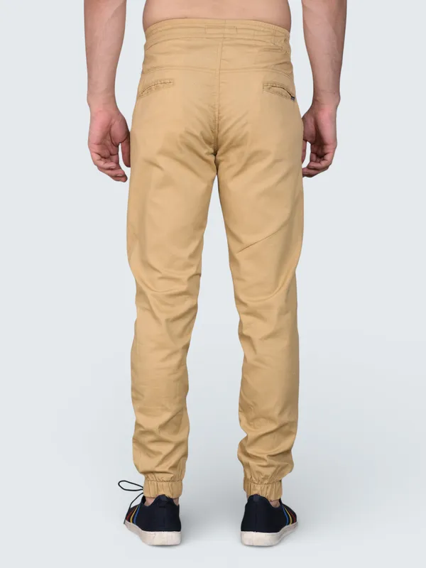 Camel_Cotton_Blend_Relaxed_Fit_Casual_Jogger_For_Men
