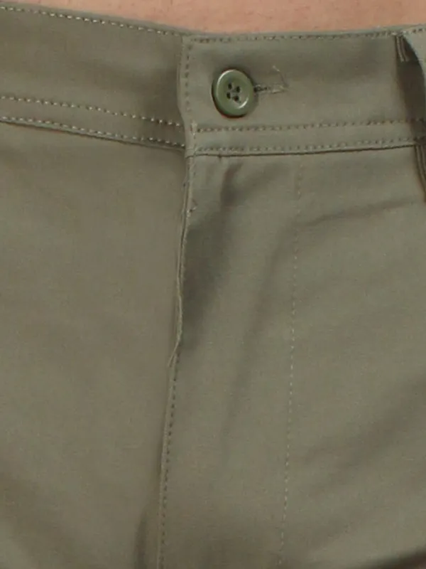 Pale_Green_Cotton_Blend_Relaxed_Fit_Casual_Trouser_For_Men