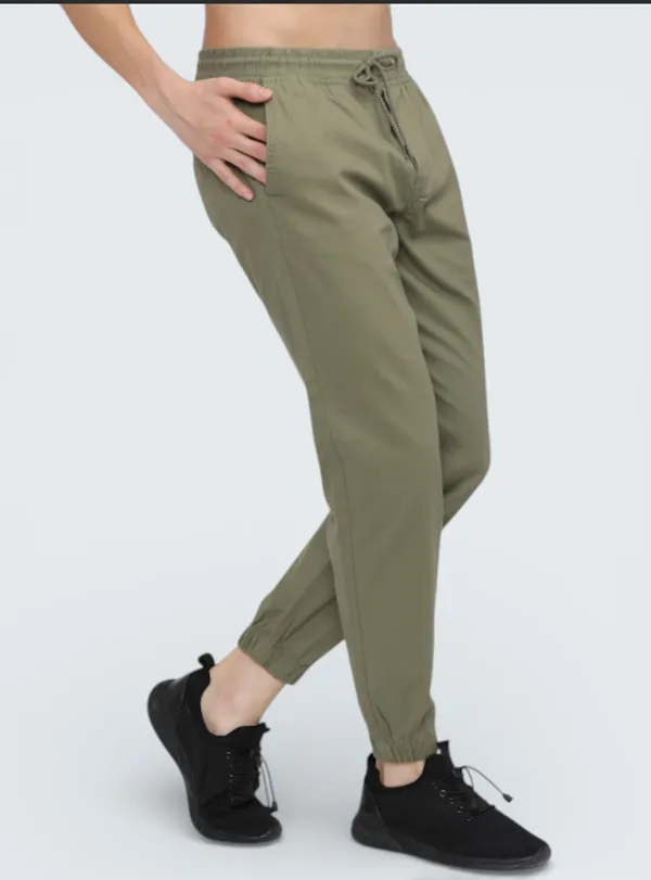Leaf_Green_Cotton_Blend_Relaxed_Fit_Casual_Jogger_For_Men