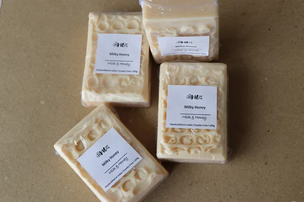 Cream_Milk_&_Honey_Soap_For_Hpme_Decor