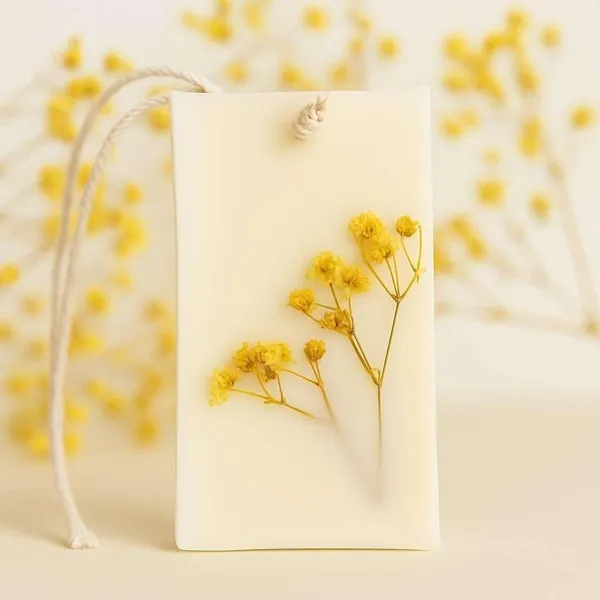 Yellow_And_White_Scented_Soy_Wax_Tablets_Fragrance_Air_Freshener_Bar_&_Scented_Sachet_For_Closet,_Wardrobe,_Drawers