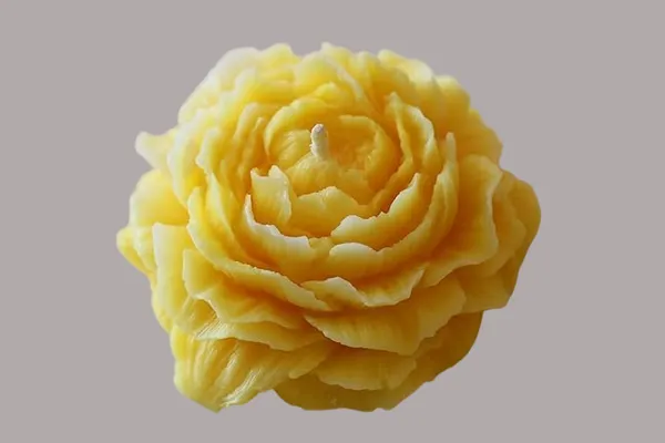 Yellow_Handcrafted_Soy_Wax_Candle_Flower_Shape_Scented_Candle_With_Fragrance