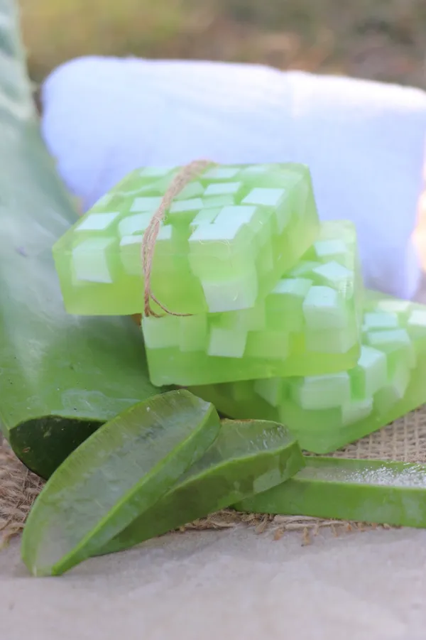 Green_Aloe_Vera_Soap_For_Hpme_Decor