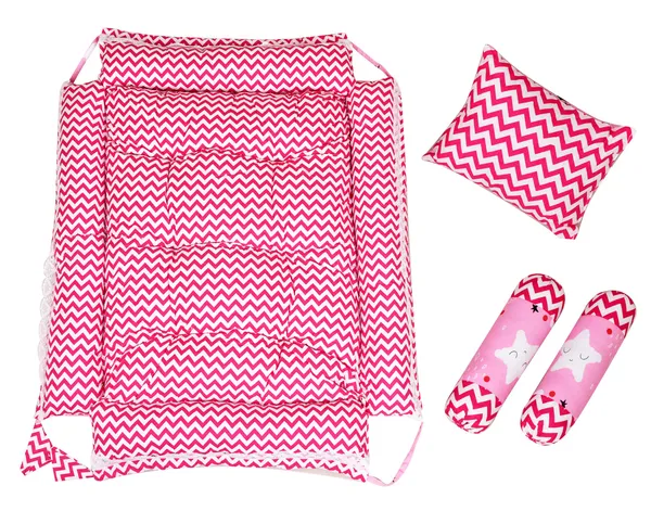 Pink_3_Pillows_Cotton_Baby_Bed_for_0-6_Month_BB06