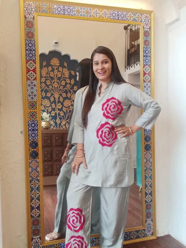 Light_Grey_Bloom_Co-Ords_Set_For_Women
