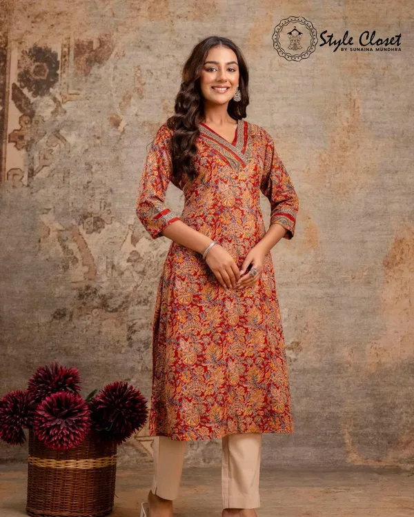 Maroon_Premium_Printed_Kurta_For_Women