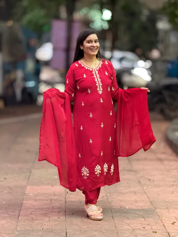 Red_Festive_Feel_Embroidered_Kurta_Set_For_Women
