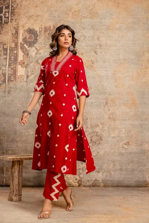 Crimson_Red_Smart_2-Piece_Printed_Cotton_Kurta_Set_For_Women