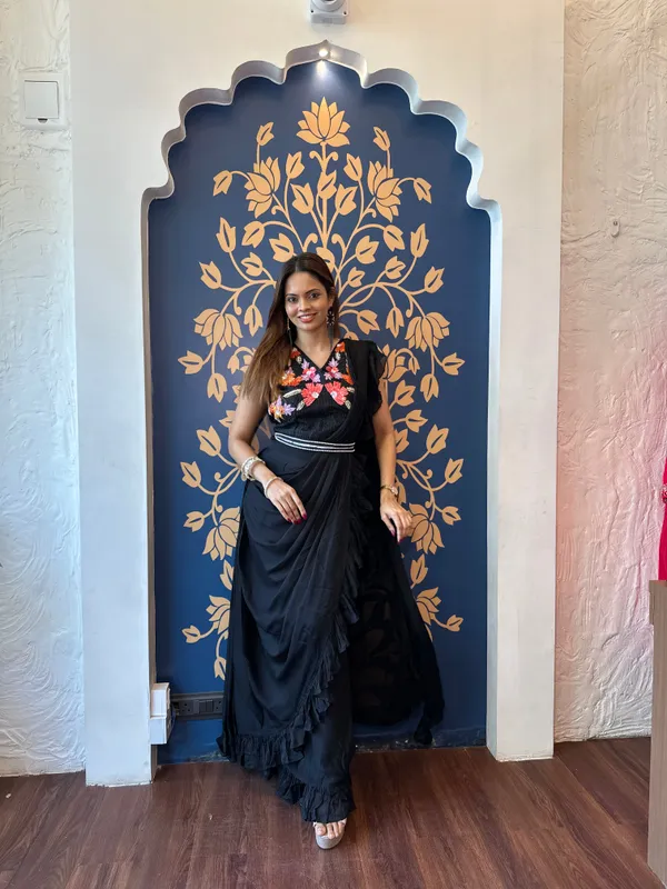 Black_Ruffle_Pre-Draped_Saree_Set_For_Women