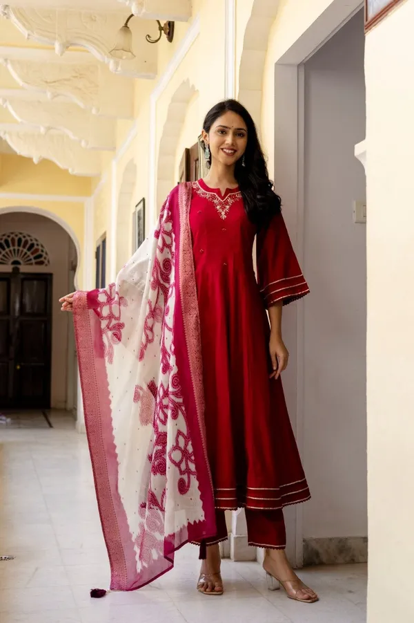 Maroon_Fla_Anarkali_3_Piece_Kurta_Set_For_Women