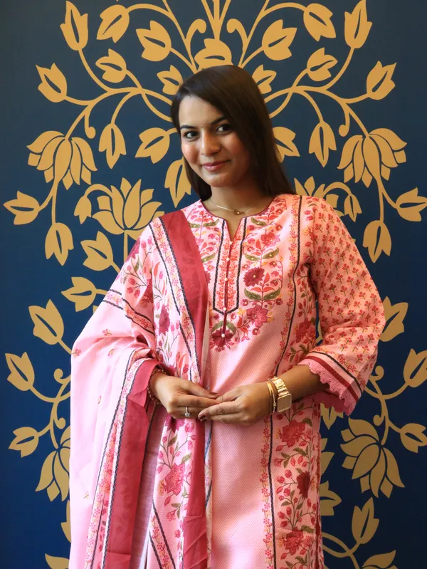 Light_Pink_Floral_Printed_Cotton_Suit_Set_For_Women