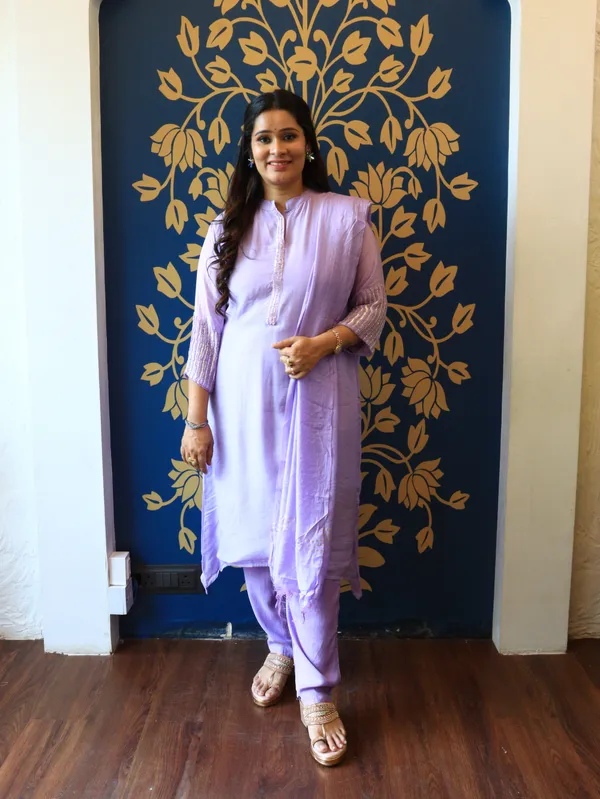 Lavender_Shine_Straight-Fit_Kurta_Set_For_Women