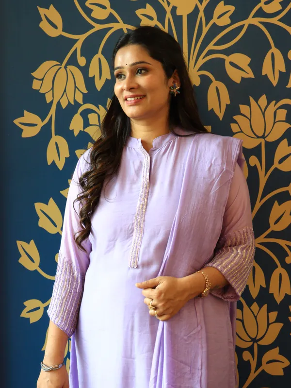 Lavender_Shine_Straight-Fit_Kurta_Set_For_Women