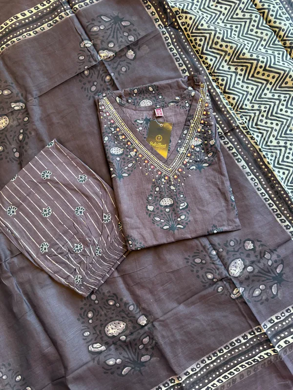 Charcoal_Smoke_Hand-Block_Floral_Printed_Cotton_Suit_Set_For_Women