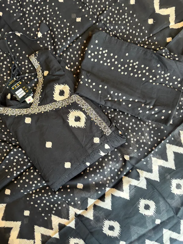 Black_Noor_Black_Printed_Anarkali_Set_(3-Piece)_For_Women