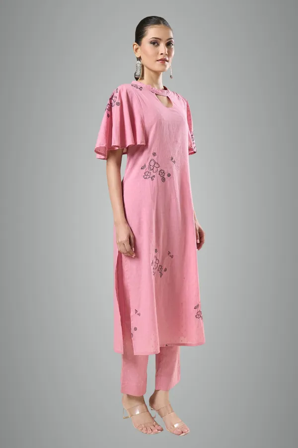 Blush_Pink_Floral_Embroidered_Kurta_Set_For_Women