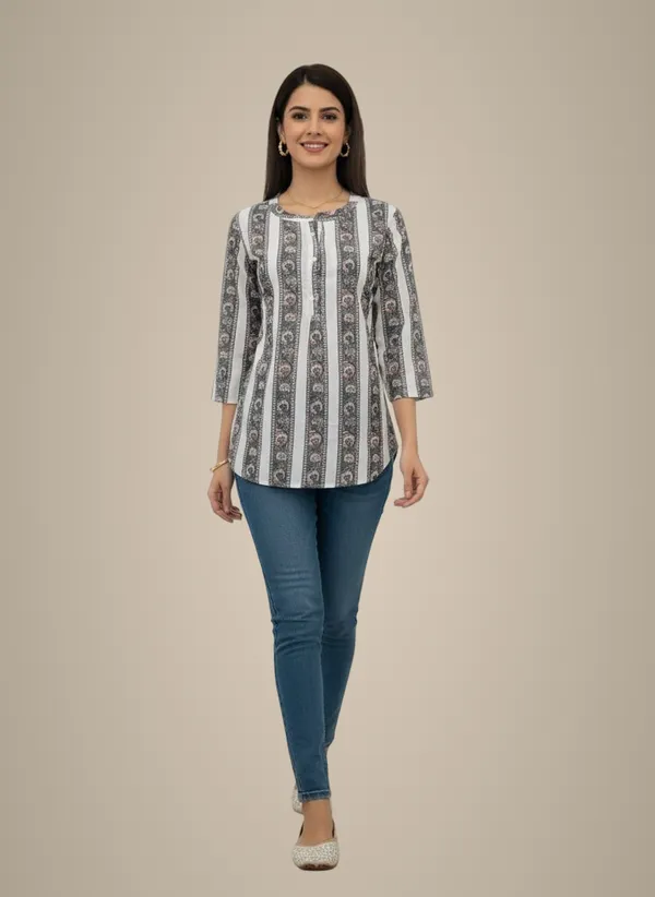 Black_&_White_Striped_Pattern_Short_Kurta_For_Women