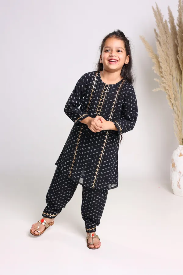 Black_Pure_Cotton_Three_Quarter_Sleeves_Printed_Knee_Length_Kurta_Sets_For_Girls