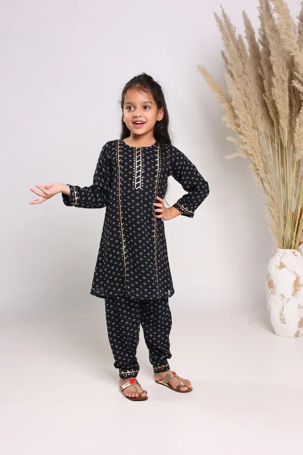 Black_Pure_Cotton_Three_Quarter_Sleeves_Printed_Knee_Length_Kurta_Sets_For_Girls