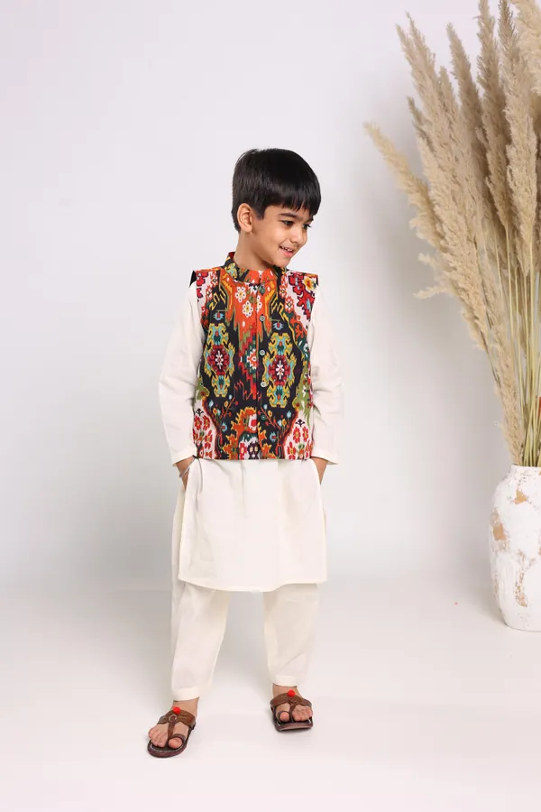 Cream_Pure_Cotton_Long_Sleeves_Solid_Knee_Length_Kurta_Sets_For_Boys