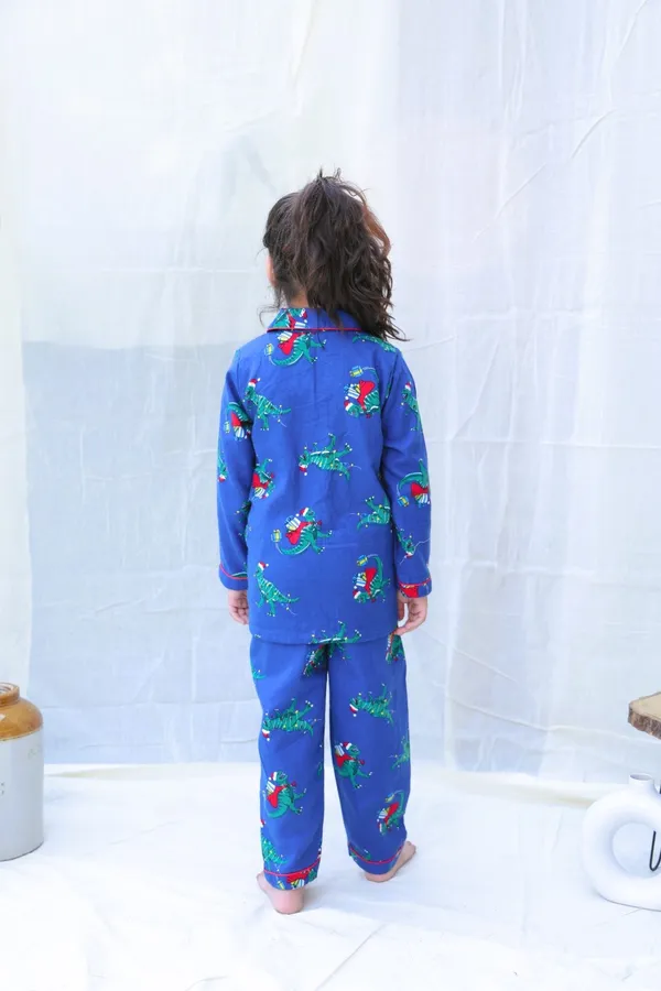 Blue_Cotton_Blend_Collard_Long_Sleeves_Winter_Night_Suits_For_Girls