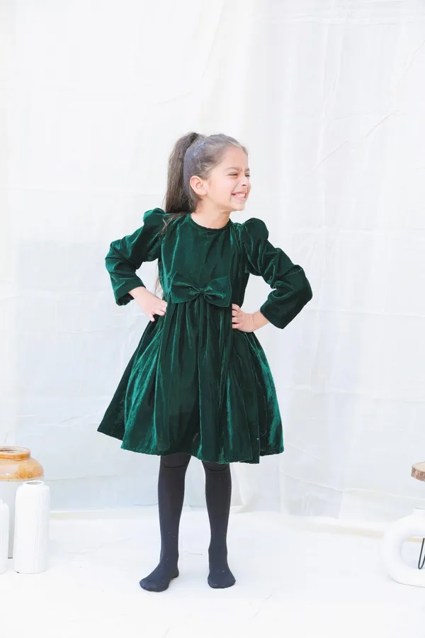 Green_Fit_And_Flare_Velvet_Puff_Sleeves_For_Girls