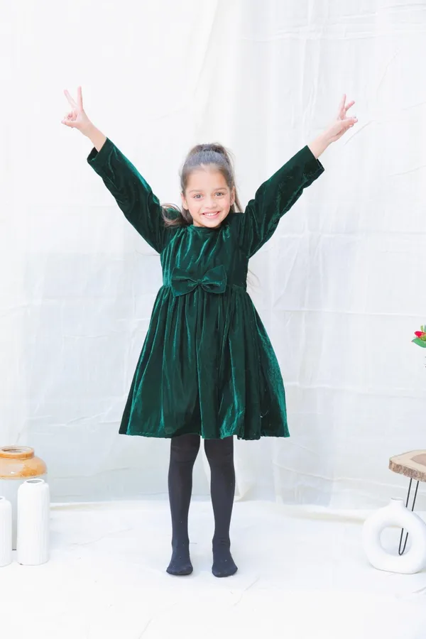 Green_Fit_And_Flare_Velvet_Puff_Sleeves_For_Girls