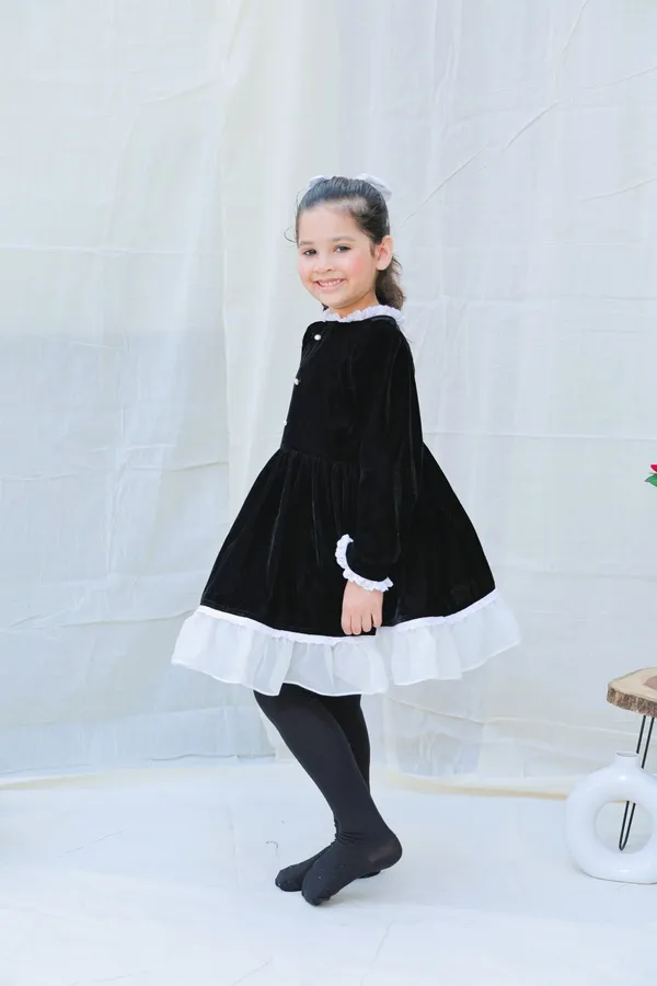 Black_Fit_And_Flare_Velvet_Puff_Sleeves_For_Girls