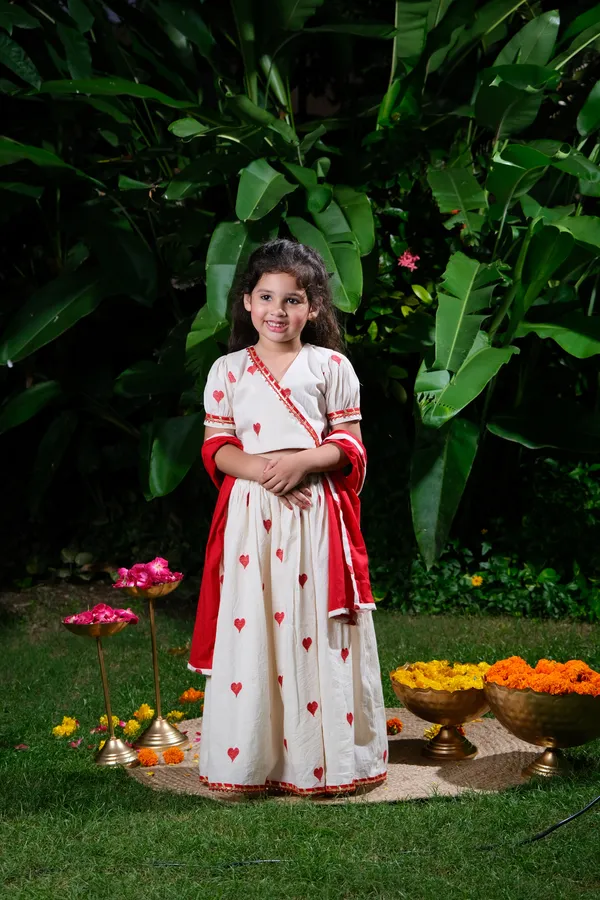 Off_White_Heart_Embroidered_Lehenga_Choli_For_Girls