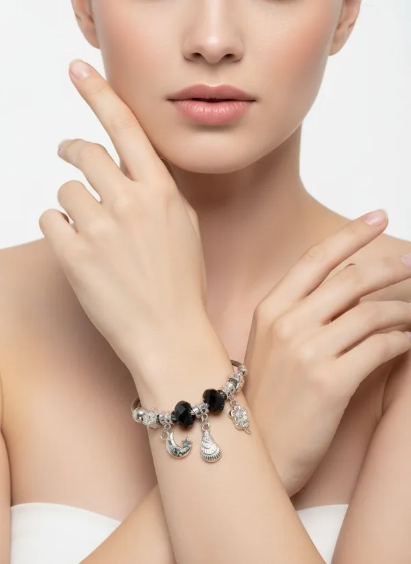 Black_Alloy_Bracelet_For_Women