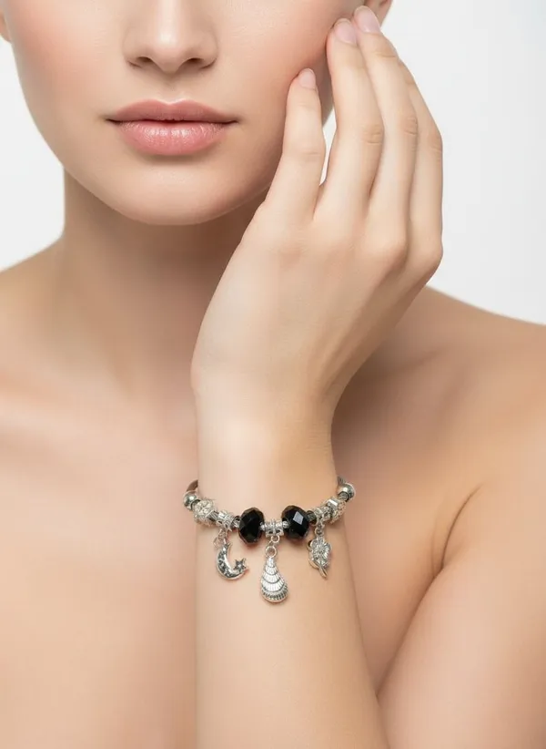 Black_Alloy_Bracelet_For_Women