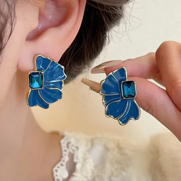 Blue_Enamel_Stud_Earring_For_Women