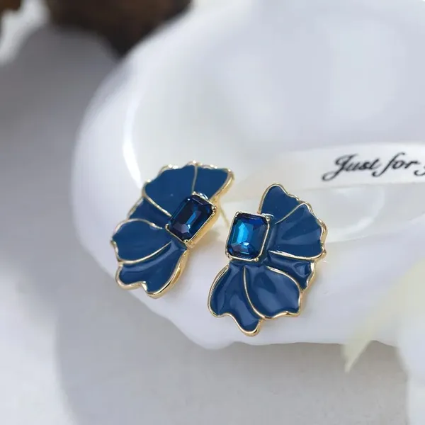 Blue_Enamel_Stud_Earring_For_Women