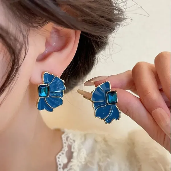 Blue_Enamel_Stud_Earring_For_Women