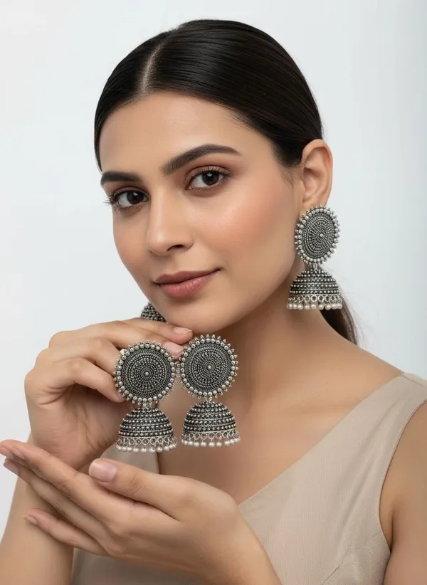 Black_Silver_Jhumki_Earring_For_Women