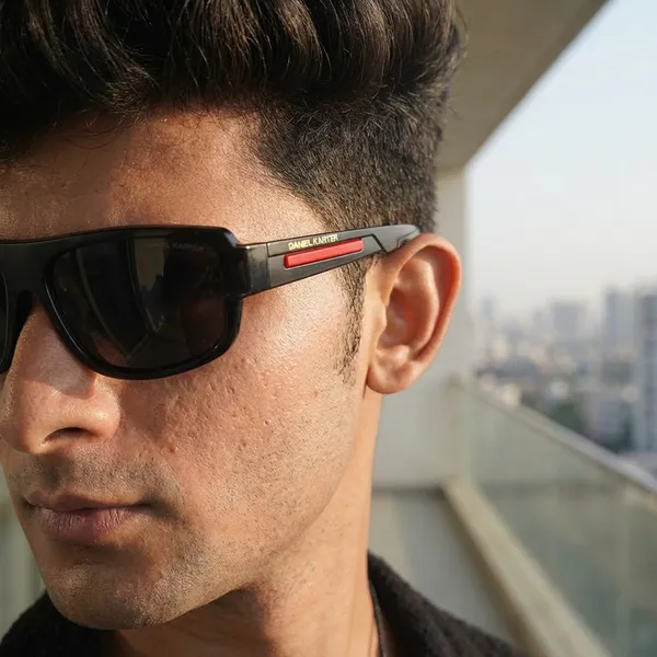Black_Sport_Wraparound_Sunglass_For_Unisex