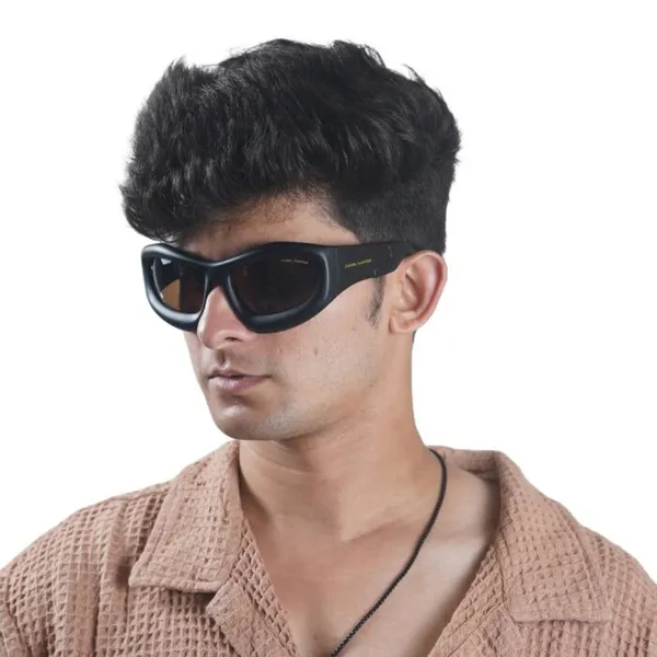 Black_The_Cyber_Visor_Sculpted_Smoke_Lens_Sunglass_For_Unisex