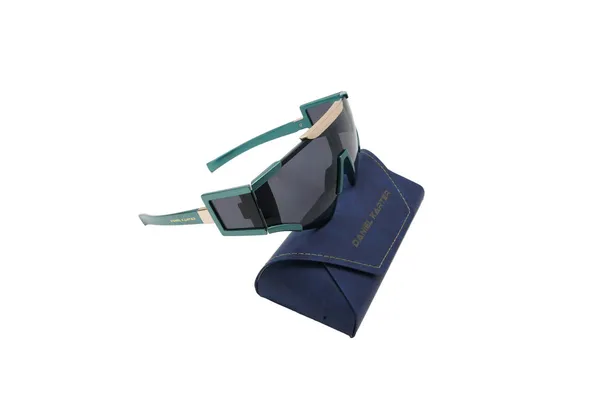 Light_Green_Falcon_Futuristic_Shield_Ocean_Frame_Sunglass_For_Unisex