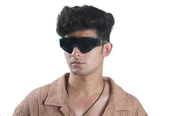 Light_Green_Falcon_Futuristic_Shield_Ocean_Frame_Sunglass_For_Unisex