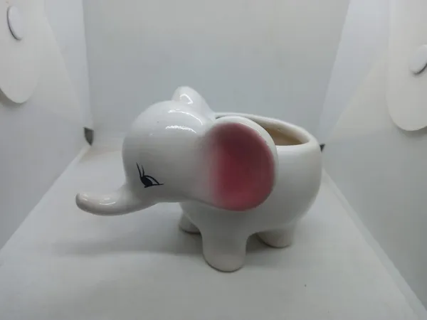 set_of_2_Elephant_planter_(white_colour)