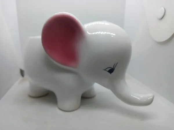 set_of_2_Elephant_planter_(white_colour)