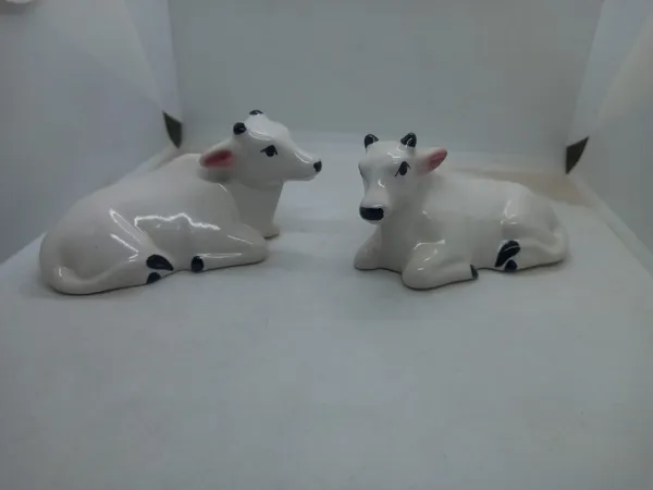 Cow_white_ceramic_pack_of_2_pie