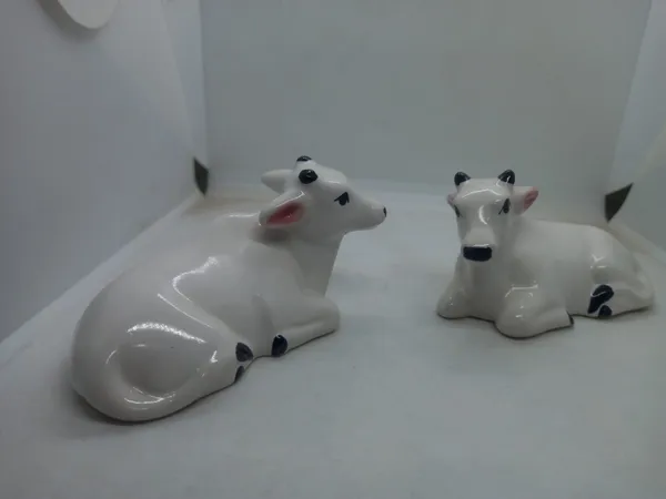 Cow_white_ceramic_pack_of_2_pie