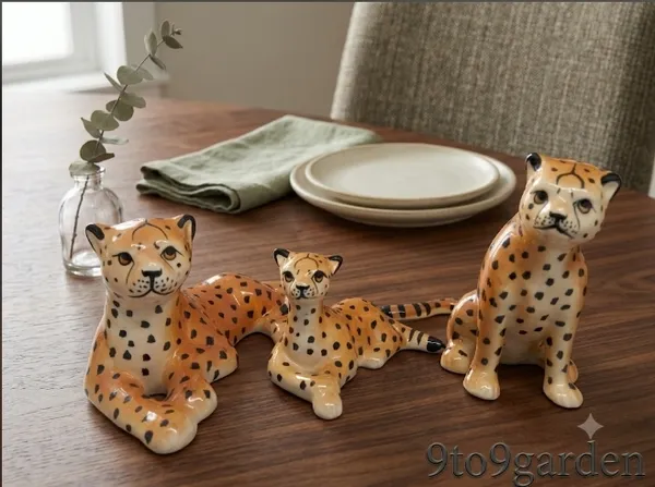Set_of_of_3_-_Ceramic_Miniature_-_The_Tiger_Family