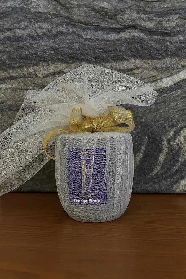 White_Premium_Bloom_Lavender_Scented_Candle_For_Home_Decor