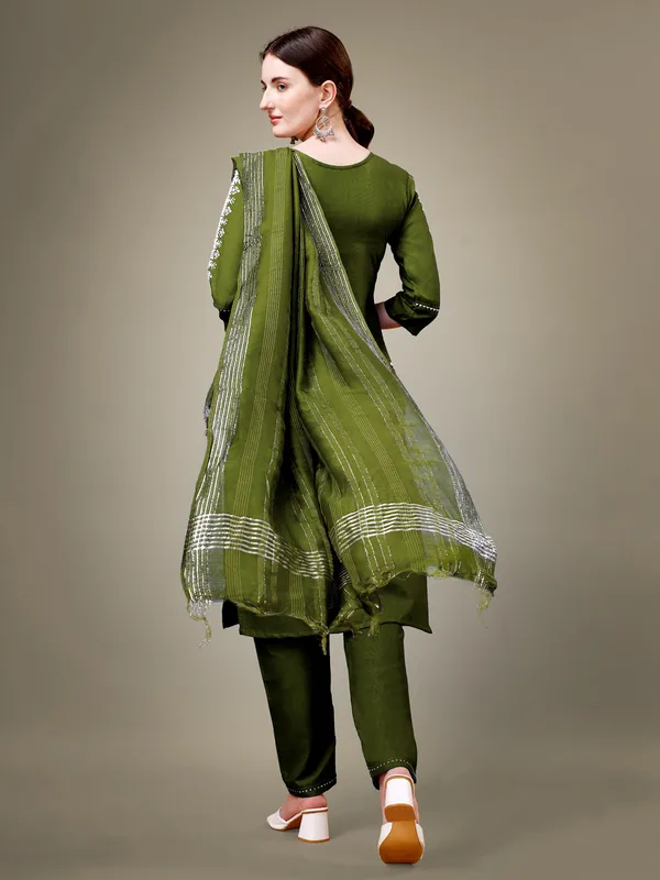 Olive_Green_Printed_Kurta_Set_With_Pants_And_Striped_Dupatta_For_Women