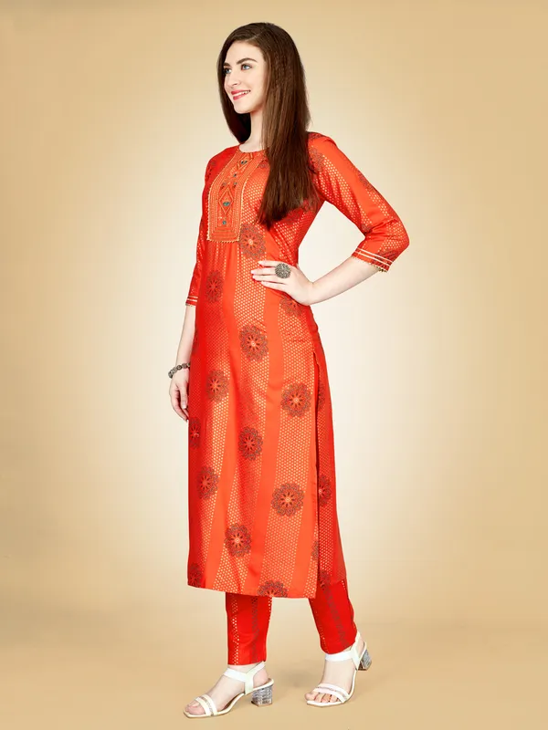 Orange_Ethnic_Print_Kurta_Set_With_Pants_For_Women