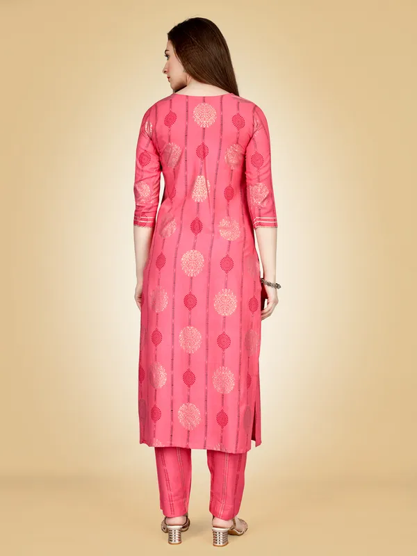 Pink_Ethnic_Print_Kurta_Set_With_Pants_For_Women