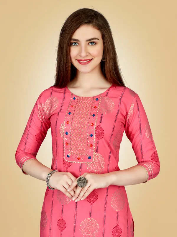 Pink_Ethnic_Print_Kurta_Set_With_Pants_For_Women